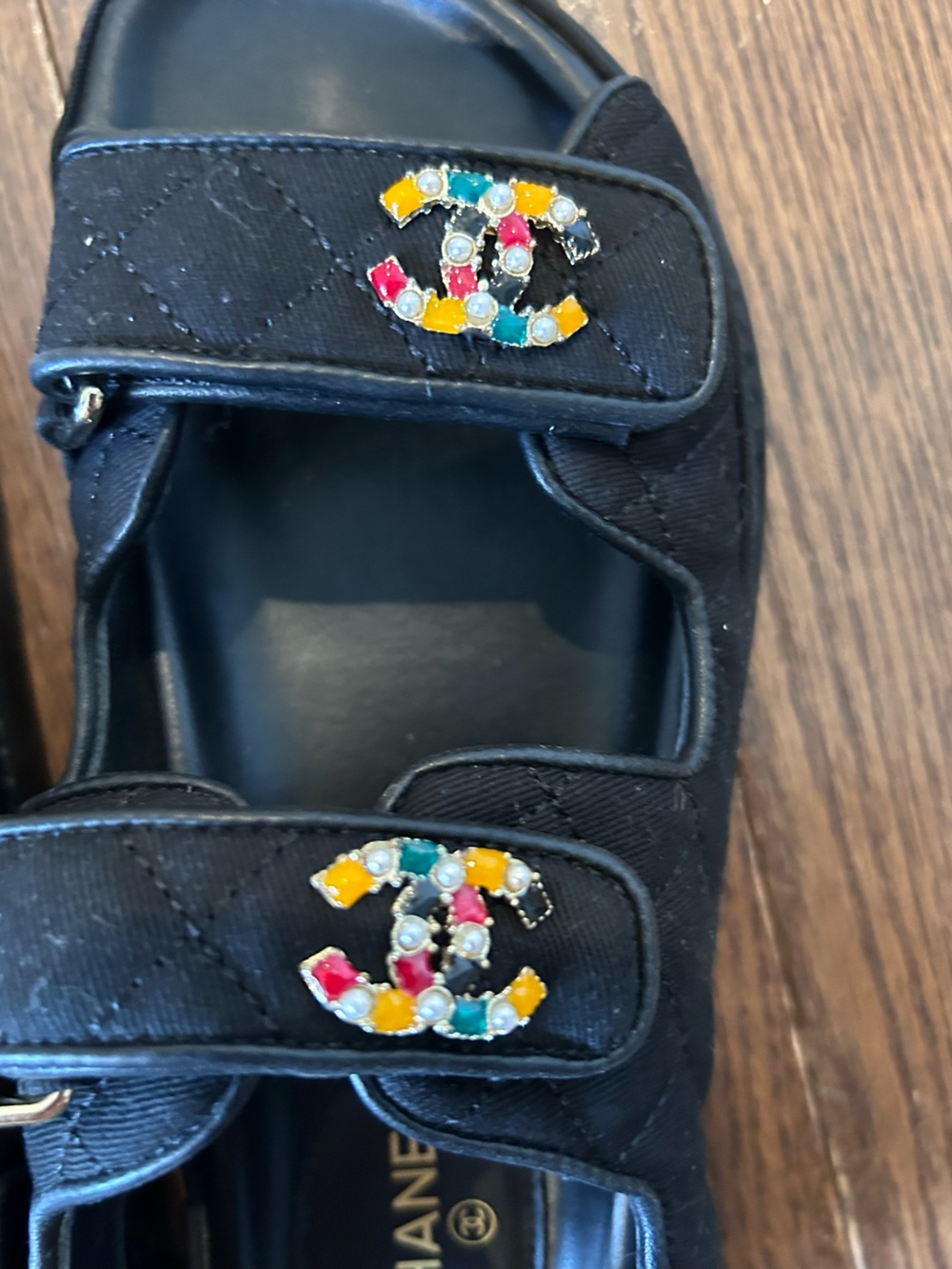 CHANEL LIKE Black Sandals with Colorful Jewel CC Accents - Picture 2 of 6